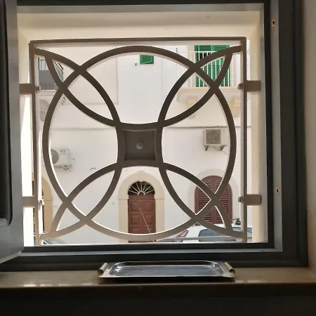 Imperial アパート *